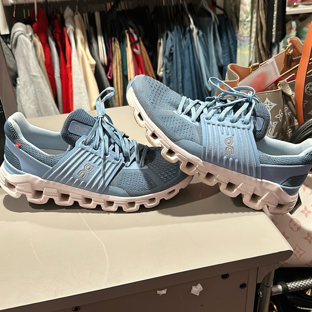 Women’s on clouds
